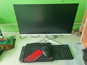 Desktop Computer 8GB AMD Ryzen 5 SSD 256GB