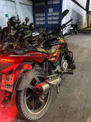 Bajaj Pulsar 150 2016 Red