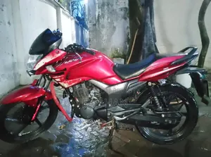Hero Hunk 150 2017 Red