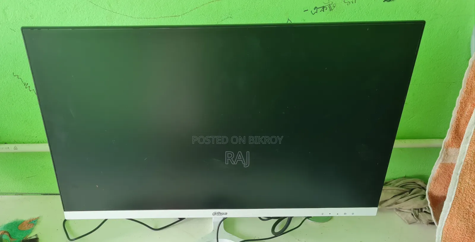 Desktop Computer 8GB AMD Ryzen 5 SSD 256GB