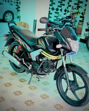 Mahindra Centuro 2015 Black