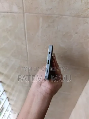 অনার এক্স৬সি ১২৮ জিবি হোয়াইট