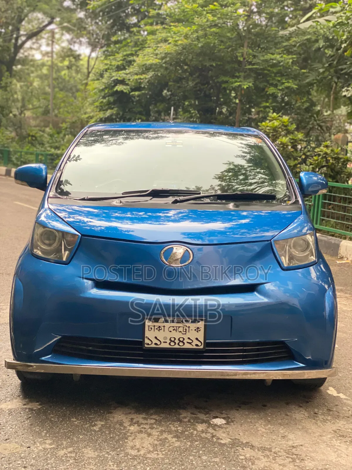 New Toyota iQ 2009 Blue
