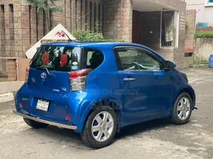 New Toyota iQ 2009 Blue