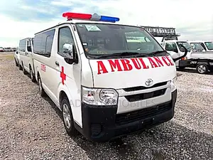 Toyota HiAce 2021 White