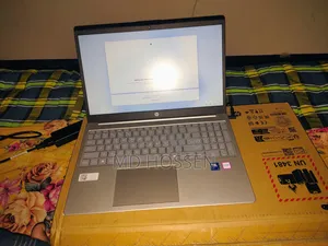 New Laptop HP 16GB Intel Core I5 SSD 512GB