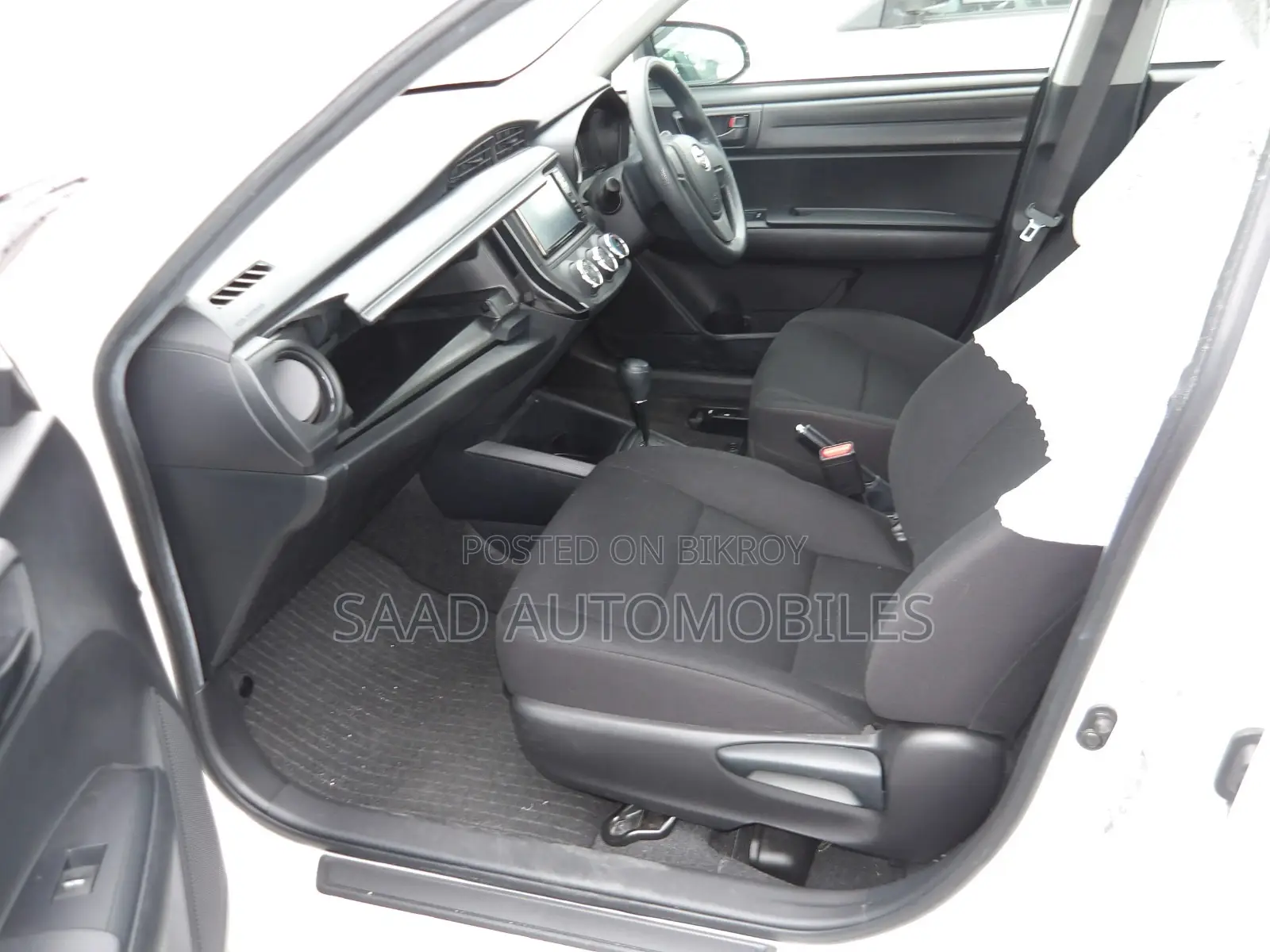 Toyota Axio 2021 White
