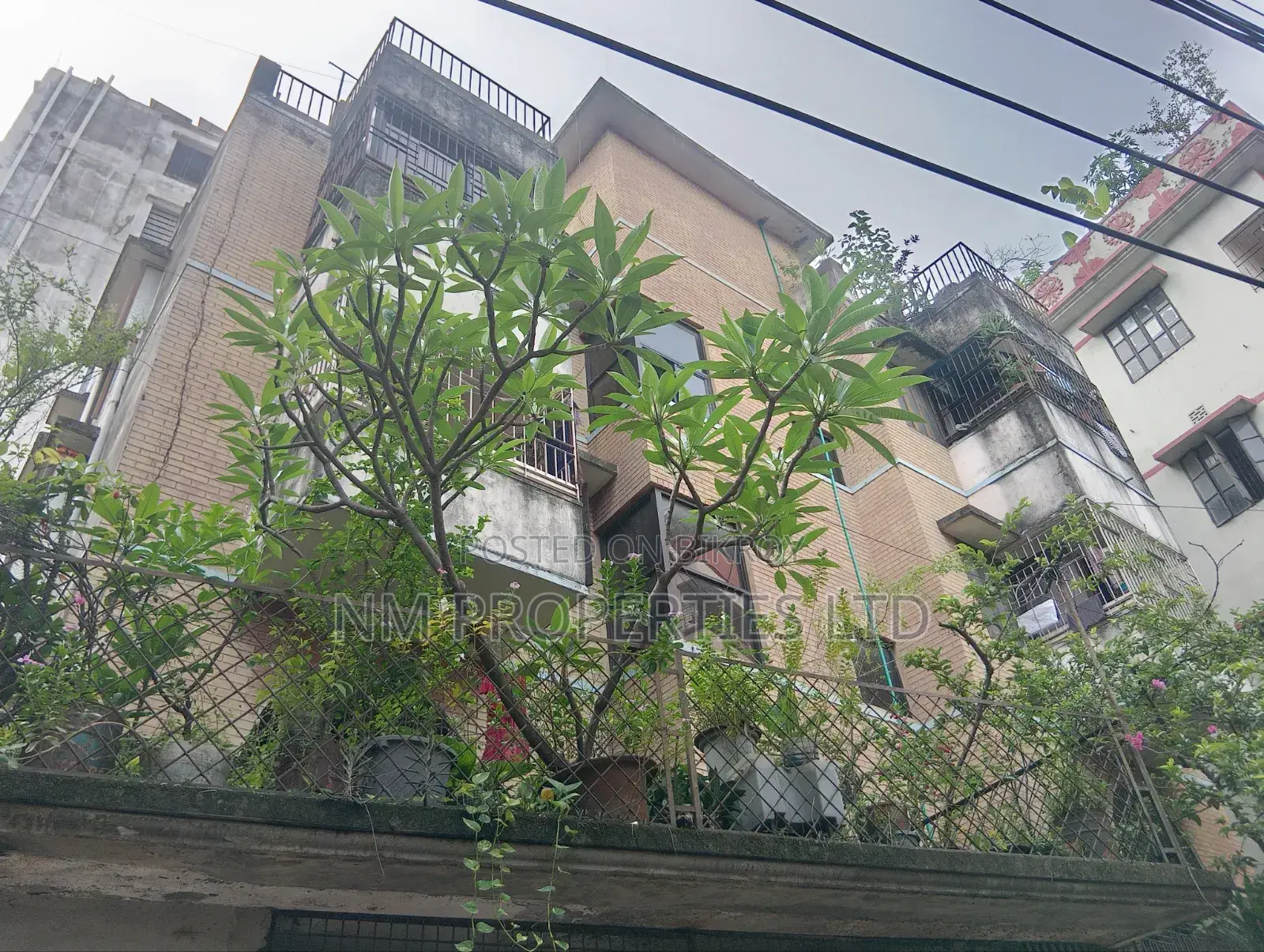 20-bedroom House in Mirpur for Sale