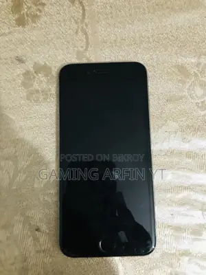 Apple iPhone 6s 64 GB White