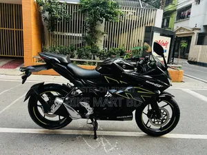 সুজুকি জিক্সার এসএফ এফআই ২০২৩ ব্ল্যাক