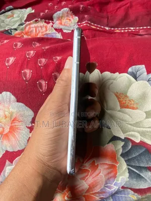 স্যামসাং গ্যালাক্সি এস২১ ৫জি ২৫৬ জিবি হোয়াইট
