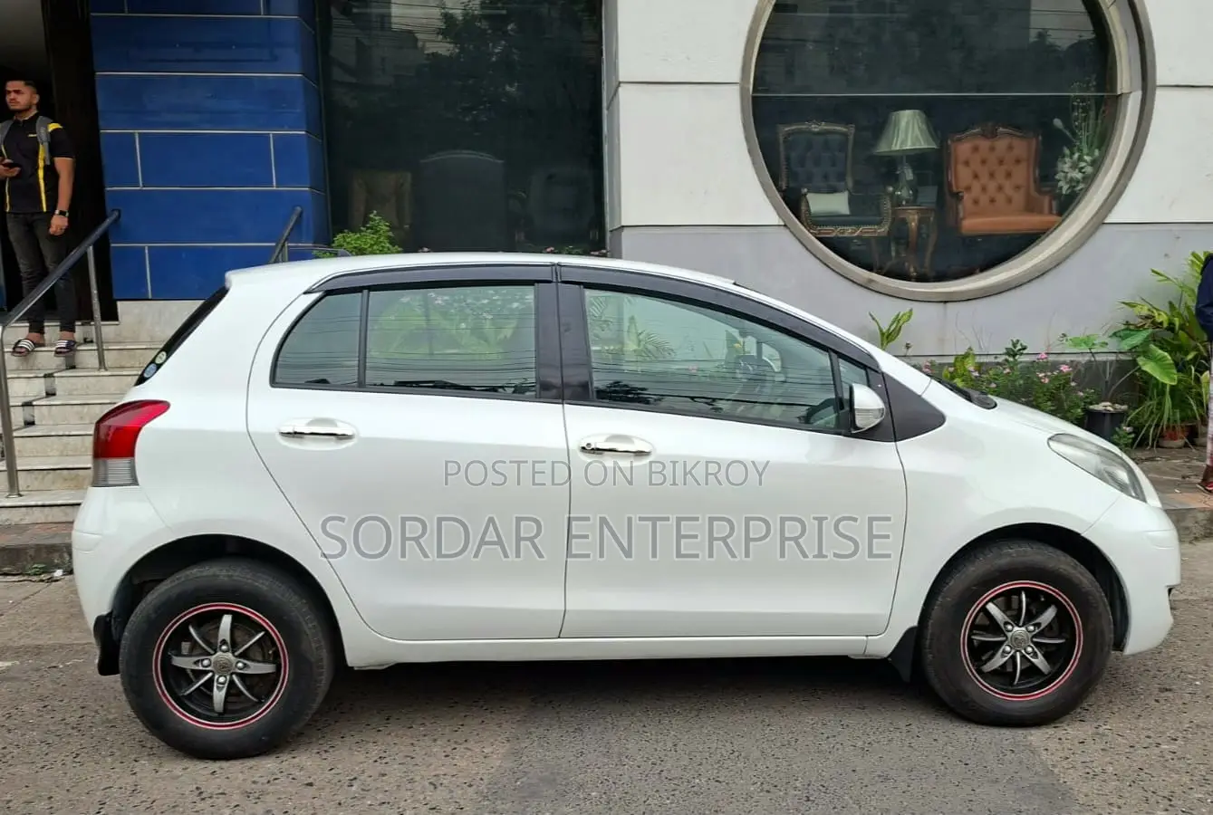 Toyota Vitz 1.0 Front Wheel Drive 5 door 2010 White