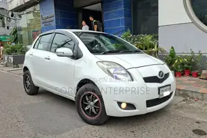 Toyota Vitz 1.0 Front Wheel Drive 5 door 2010 White