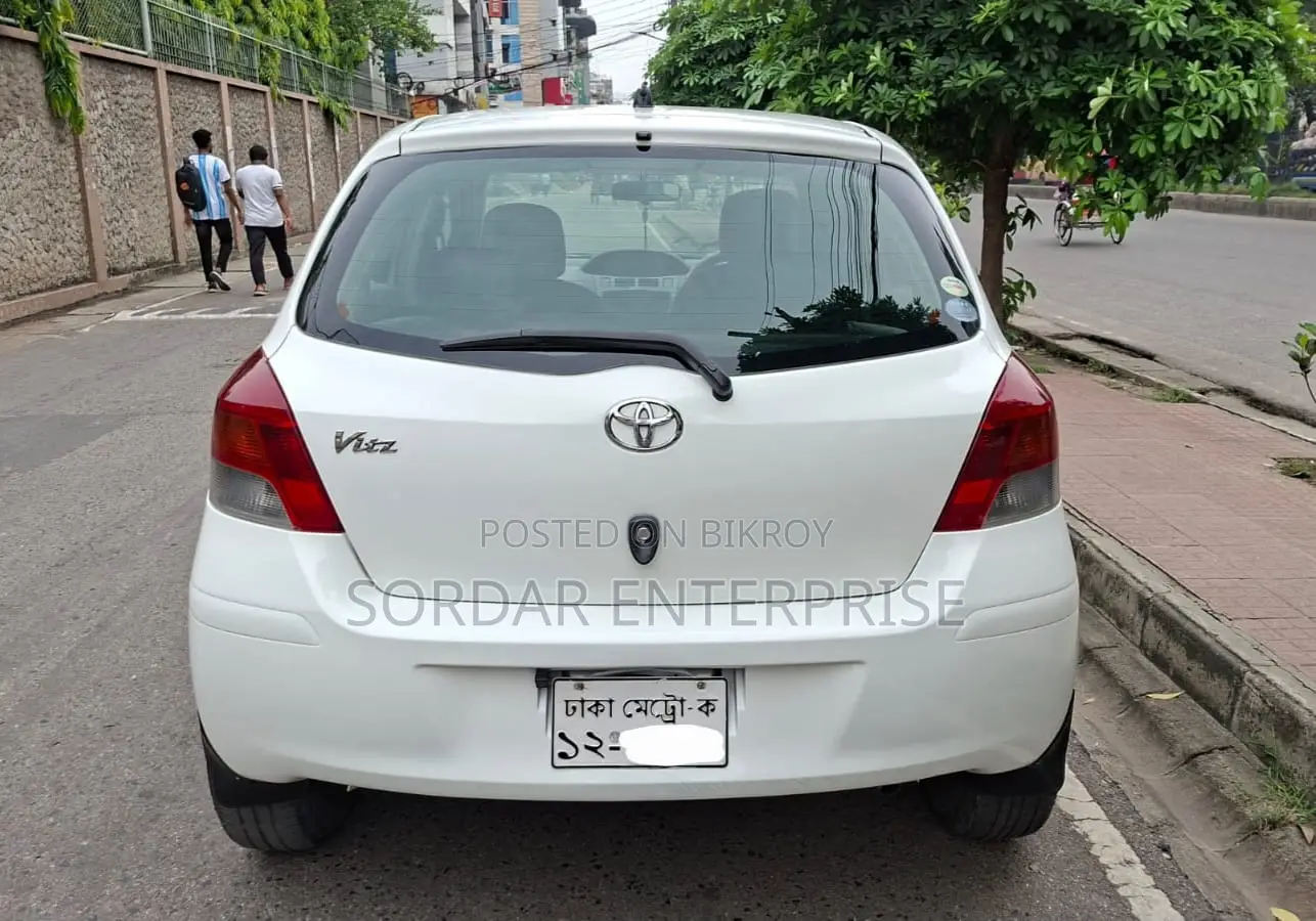 Toyota Vitz 1.0 Front Wheel Drive 5 door 2010 White