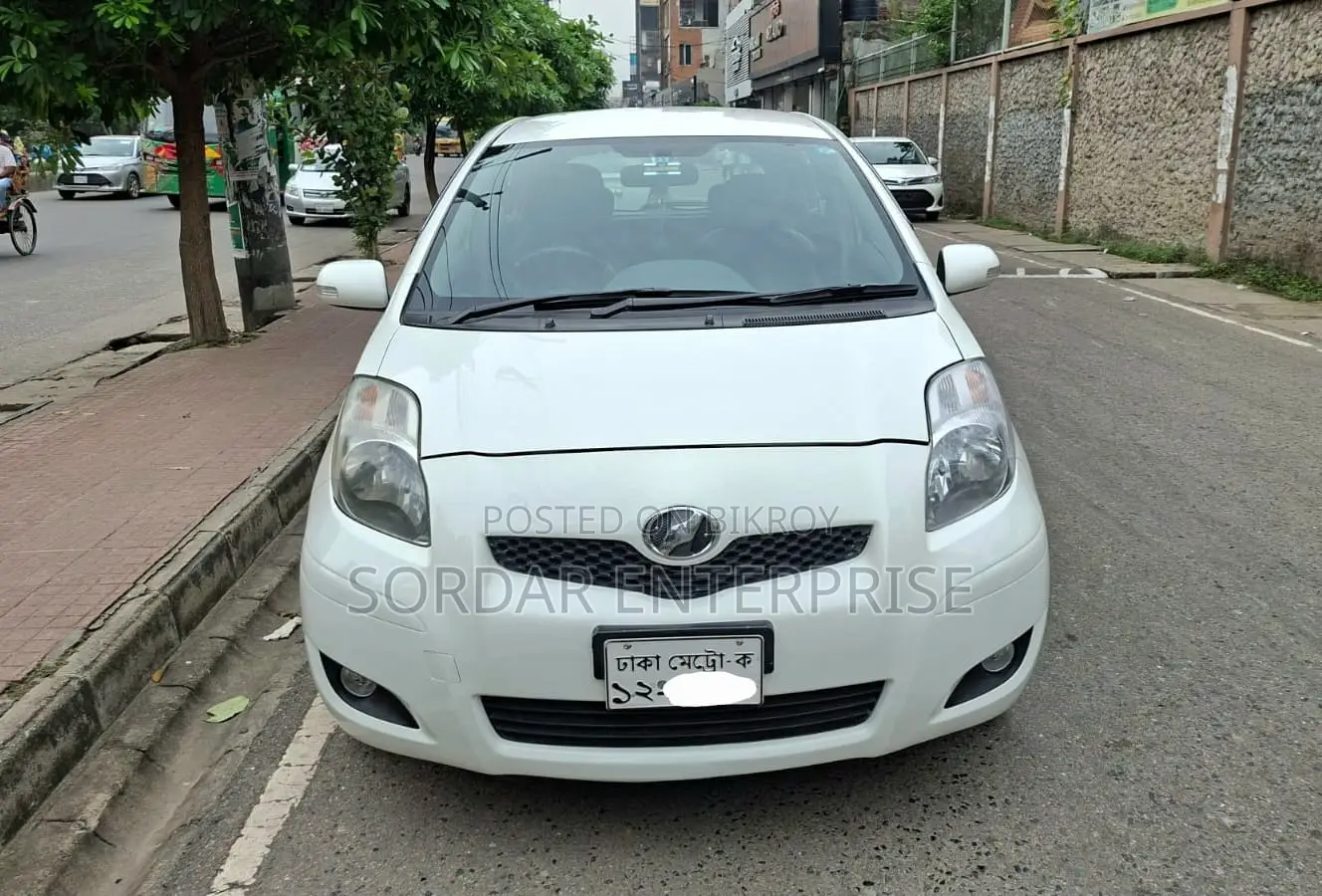 Toyota Vitz 1.0 Front Wheel Drive 5 door 2010 White