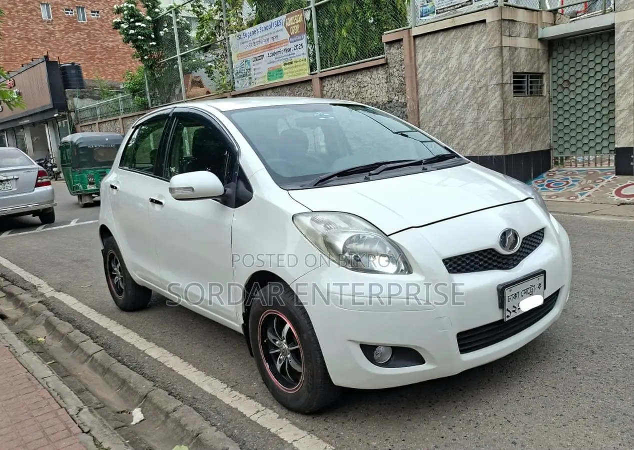 Toyota Vitz 1.0 Front Wheel Drive 5 door 2010 White
