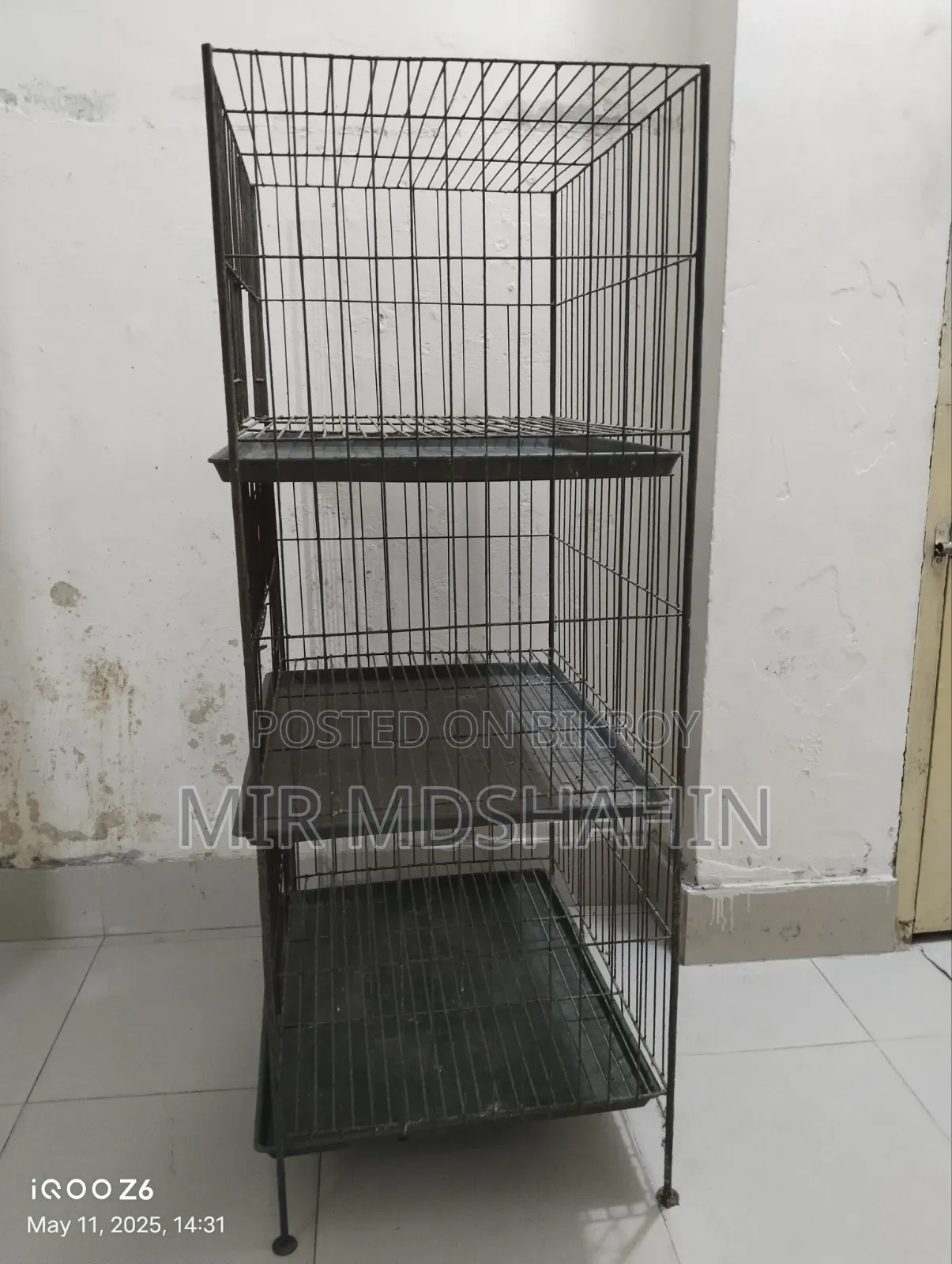 কবুতর ও মুরগির খাঁচা