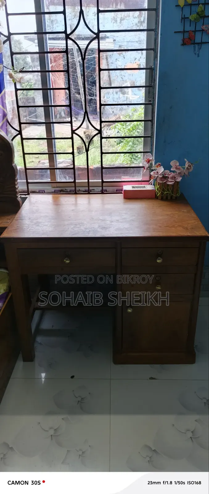 Mahogany Wood Table