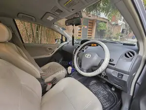 Toyota Vitz 2010 Purple