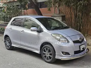 টয়োটা ভিটজ ২০১০ পার্পল