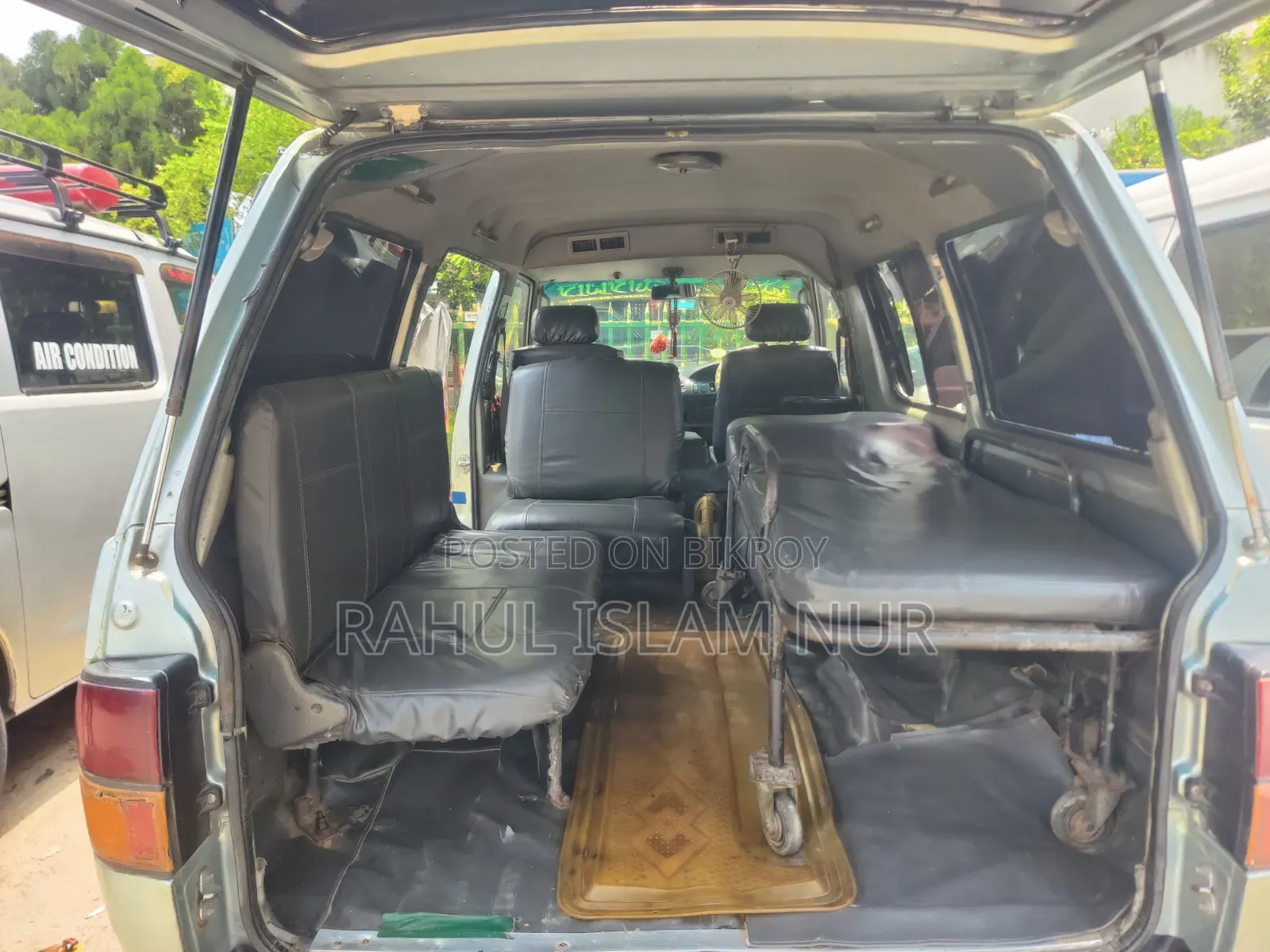 Toyota TownAce 2015 Silver