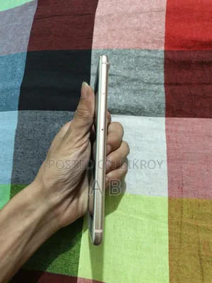 Apple iPhone 8 Plus 64 GB Gold