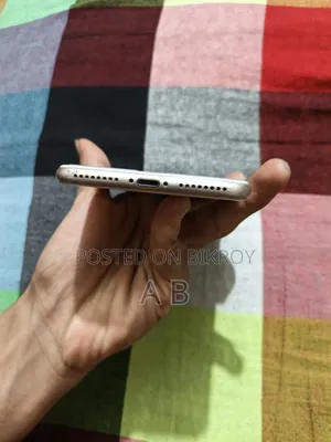 Apple iPhone 8 Plus 64 GB Gold