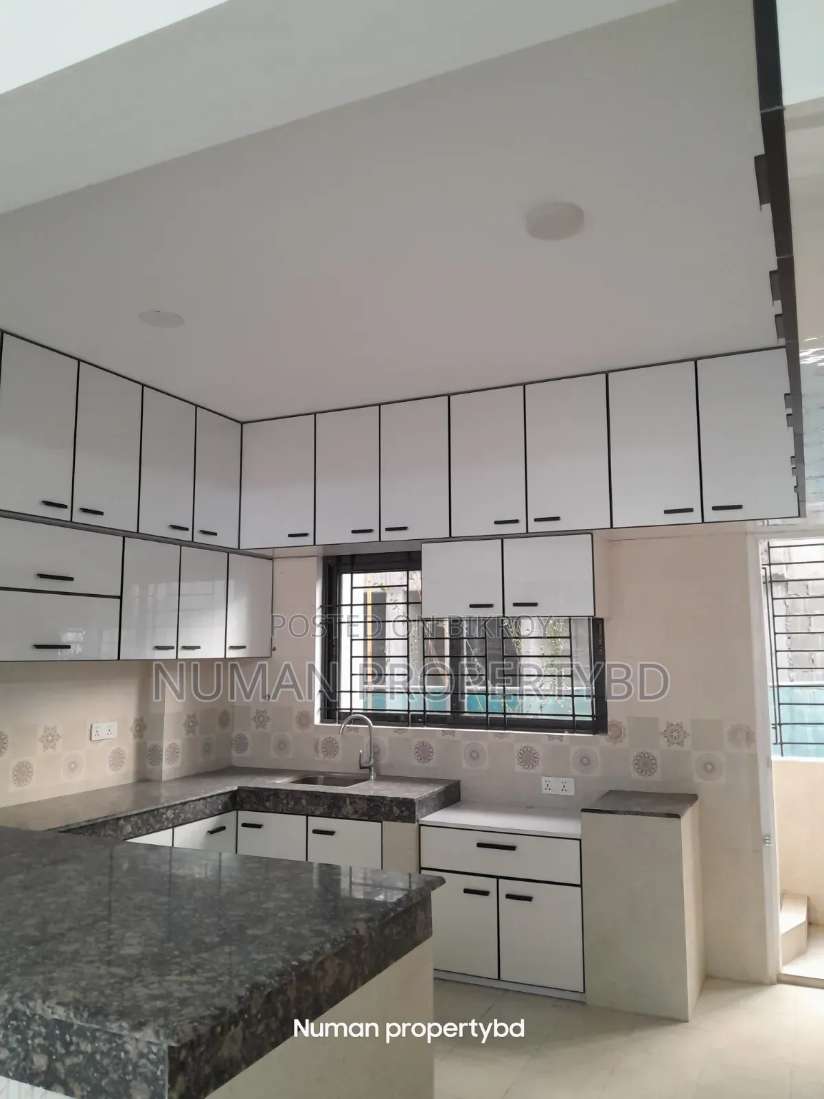 3 Bedroom Apartment in Numan Property Bd, Bashundhara for sale