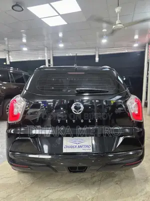 SsangYong Korando 2015 Black