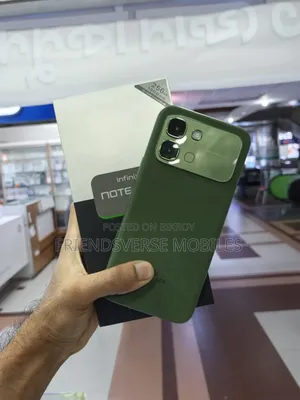 ইনফিনিক্স নোট এজ ২৫৬ জিবি সবুজ