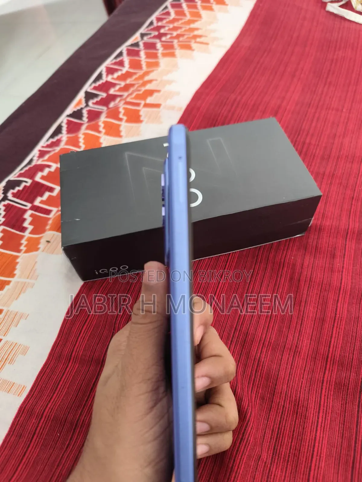 iQOO Z10x 128 GB Blue