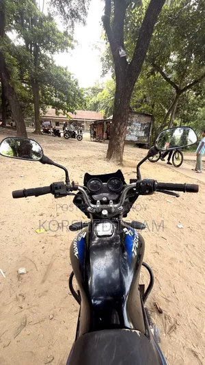 Bajaj Discover 150 2012