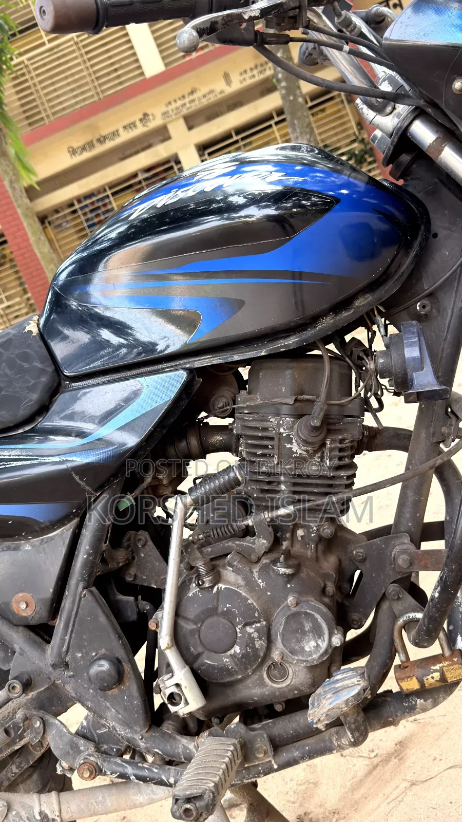 Bajaj Discover 150 2012