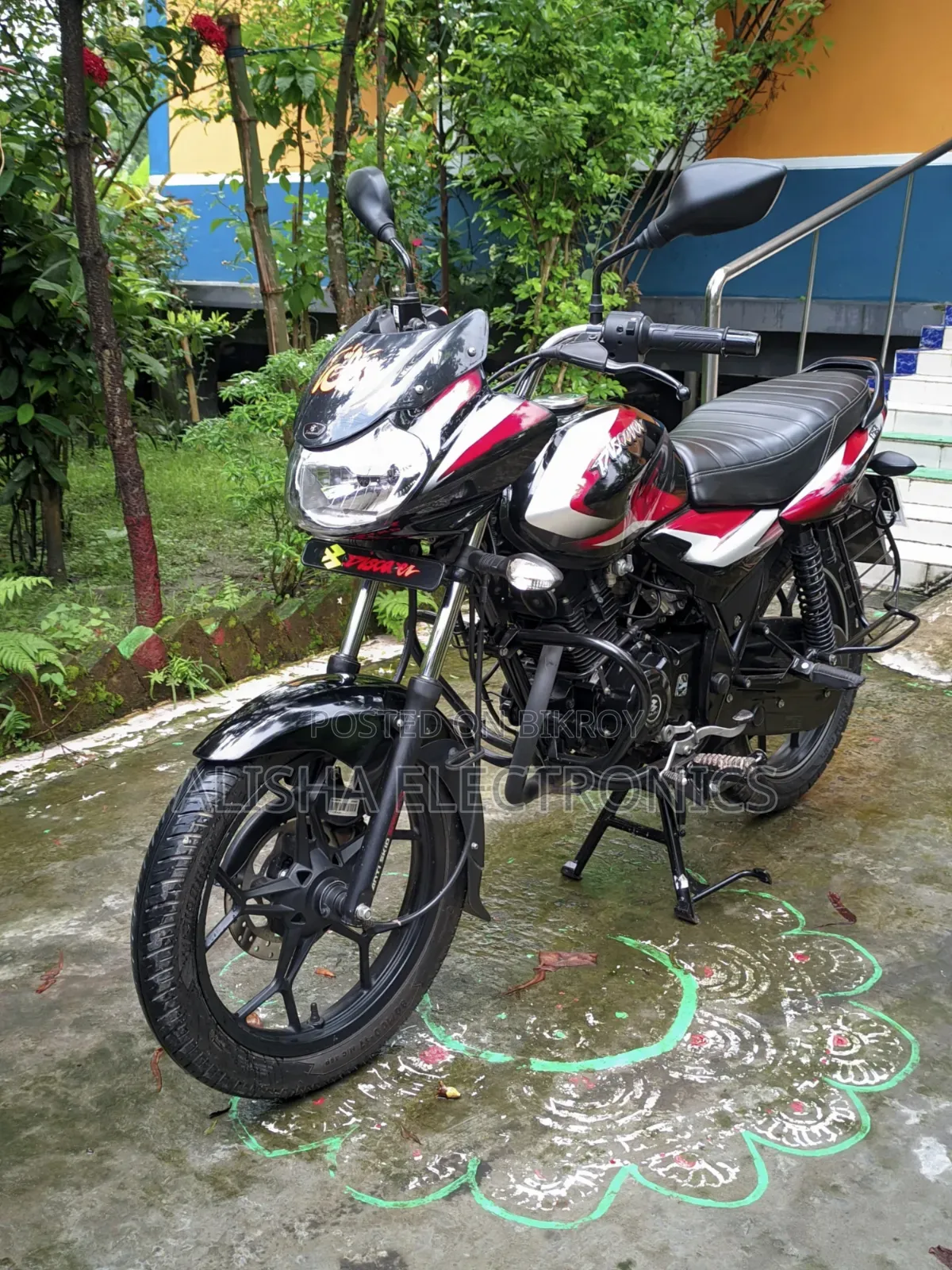 Bajaj Discover 125 2024 Black