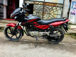 বাজাজ পালসার ১৫০ ২০১৫ লাল