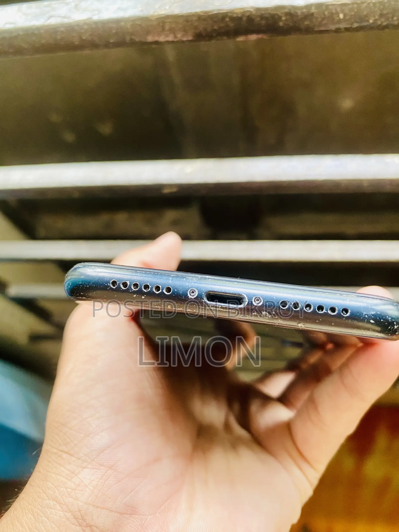 অ্যাপল আইফোন এক্সআর ৬৪ জিবি ব্ল্যাক