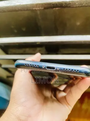 অ্যাপল আইফোন এক্সআর ৬৪ জিবি ব্ল্যাক
