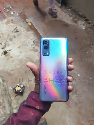 Vivo iQOO 128 GB Purple
