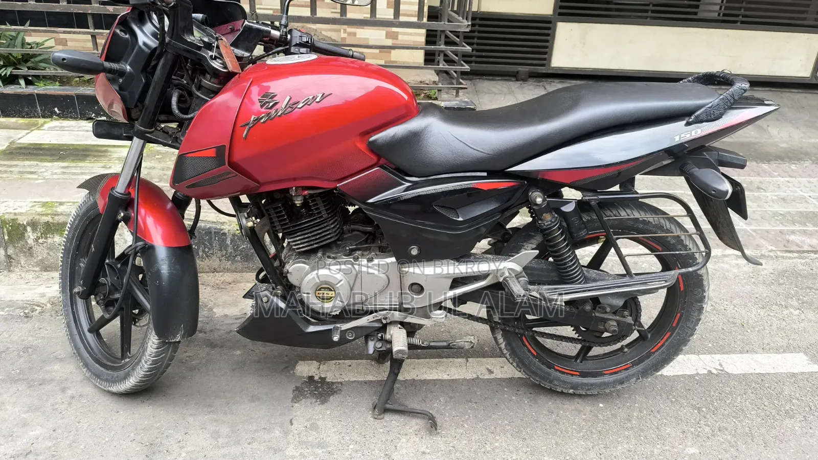 Bajaj Pulsar 150 2013 Red