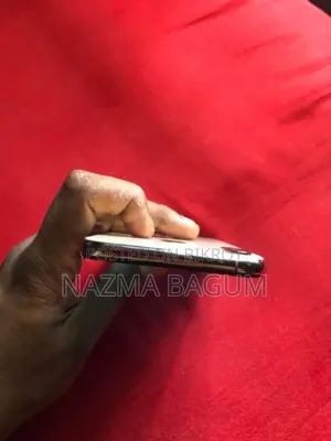 Apple iPhone XS Max 64 GB Gold