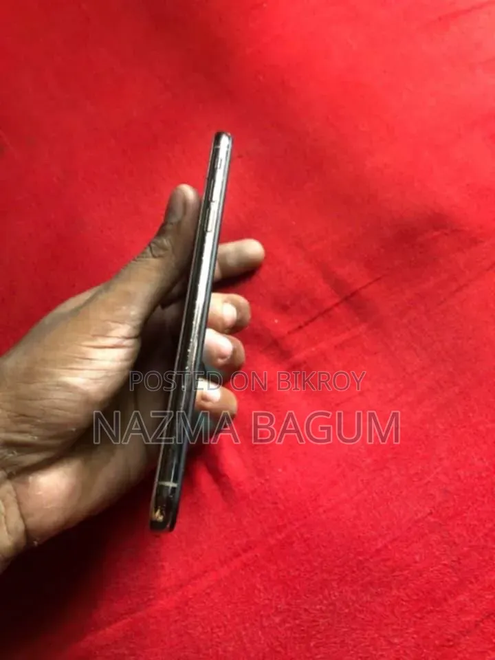 Apple iPhone XS Max 64 GB Gold