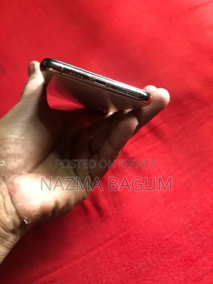 Apple iPhone XS Max 64 GB Gold