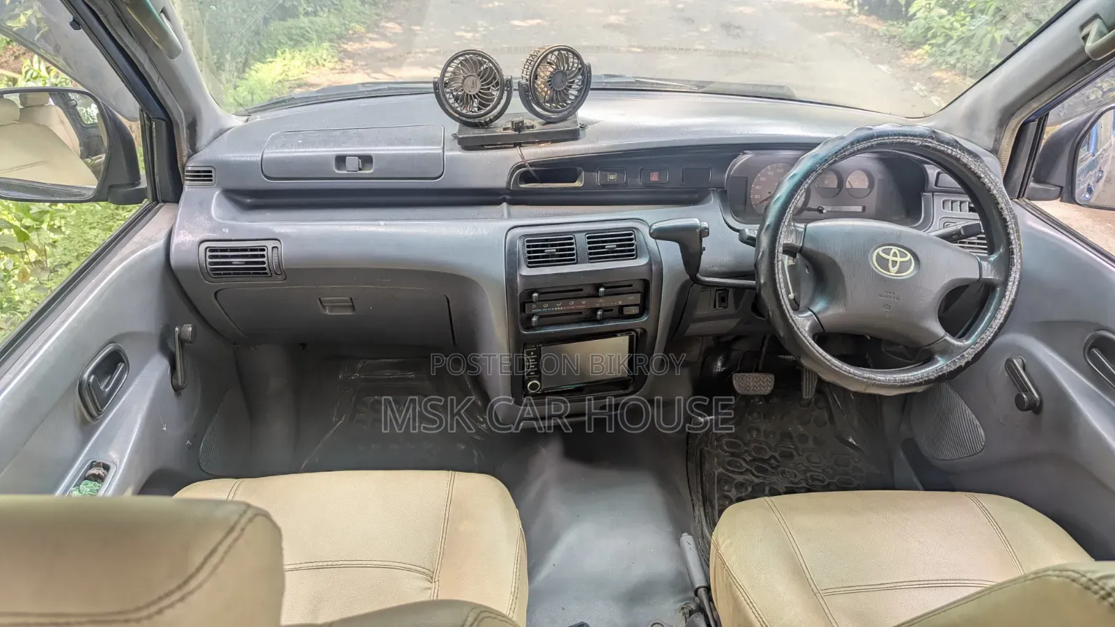 Toyota Noah 2001 Blue