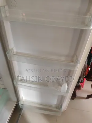 Selling My Fridge Because I Bought a New One, Everything Is Okay
