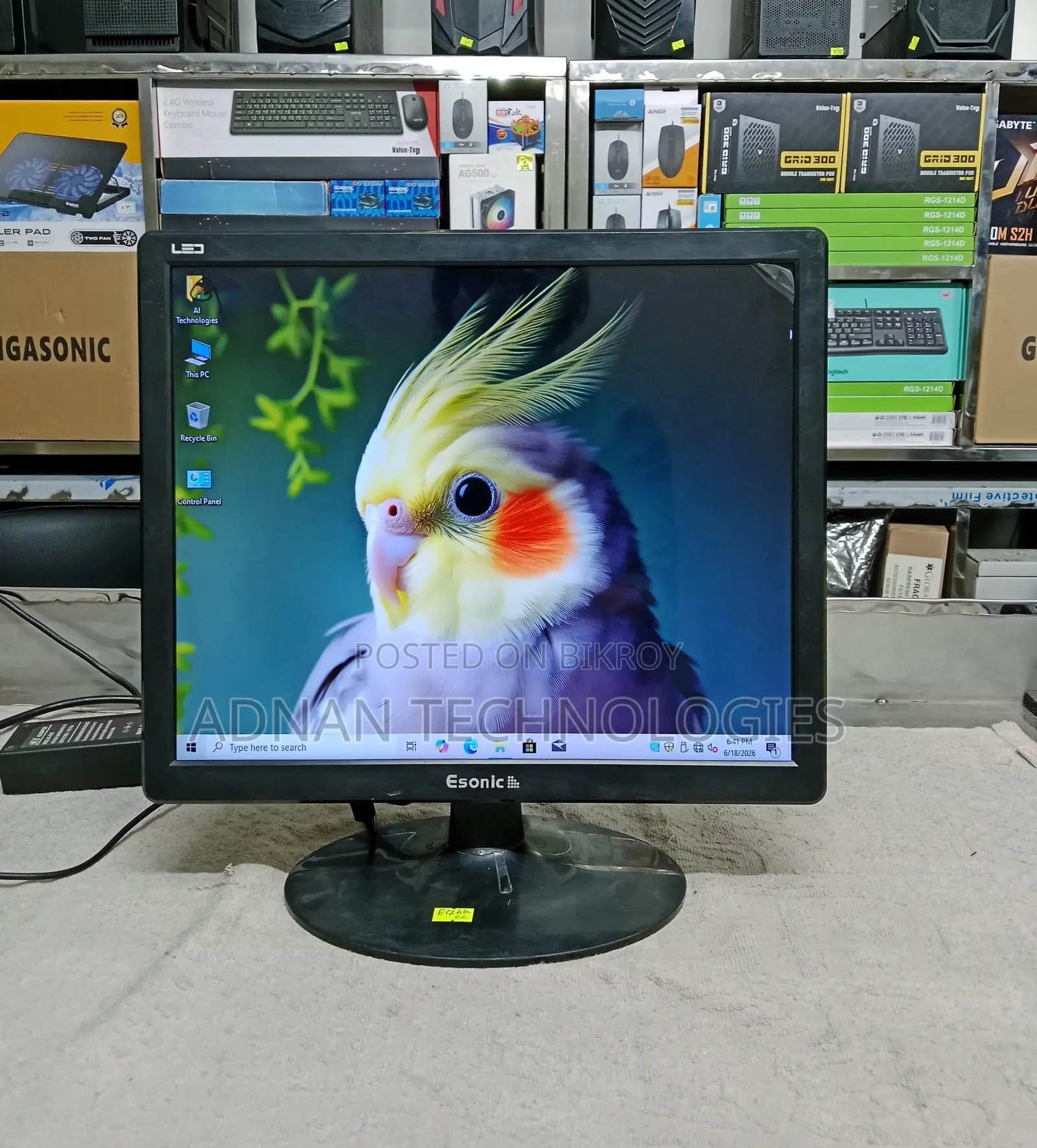 Esonic Es1701 17-inch Square HD LED Monitor