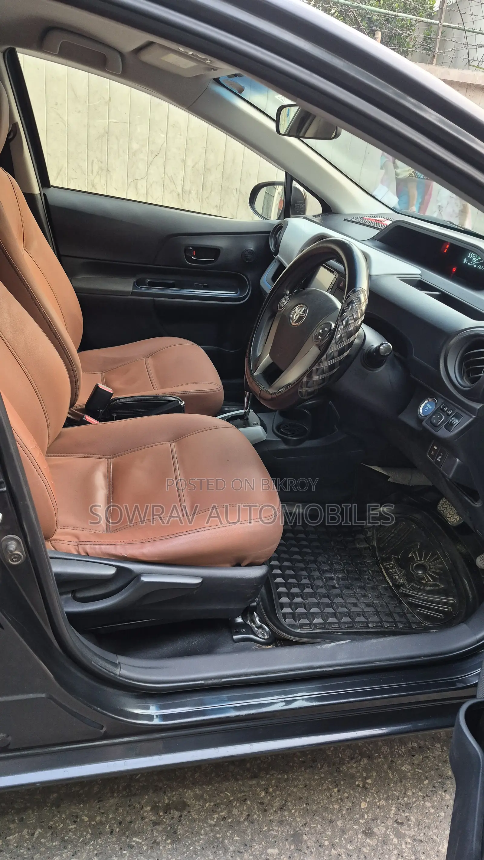 Toyota Aqua 2014 Black