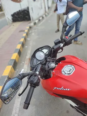 Bajaj Pulsar NS 160 2023 Orange