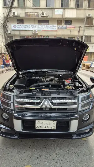 Mitsubishi Pajero 2006 Black