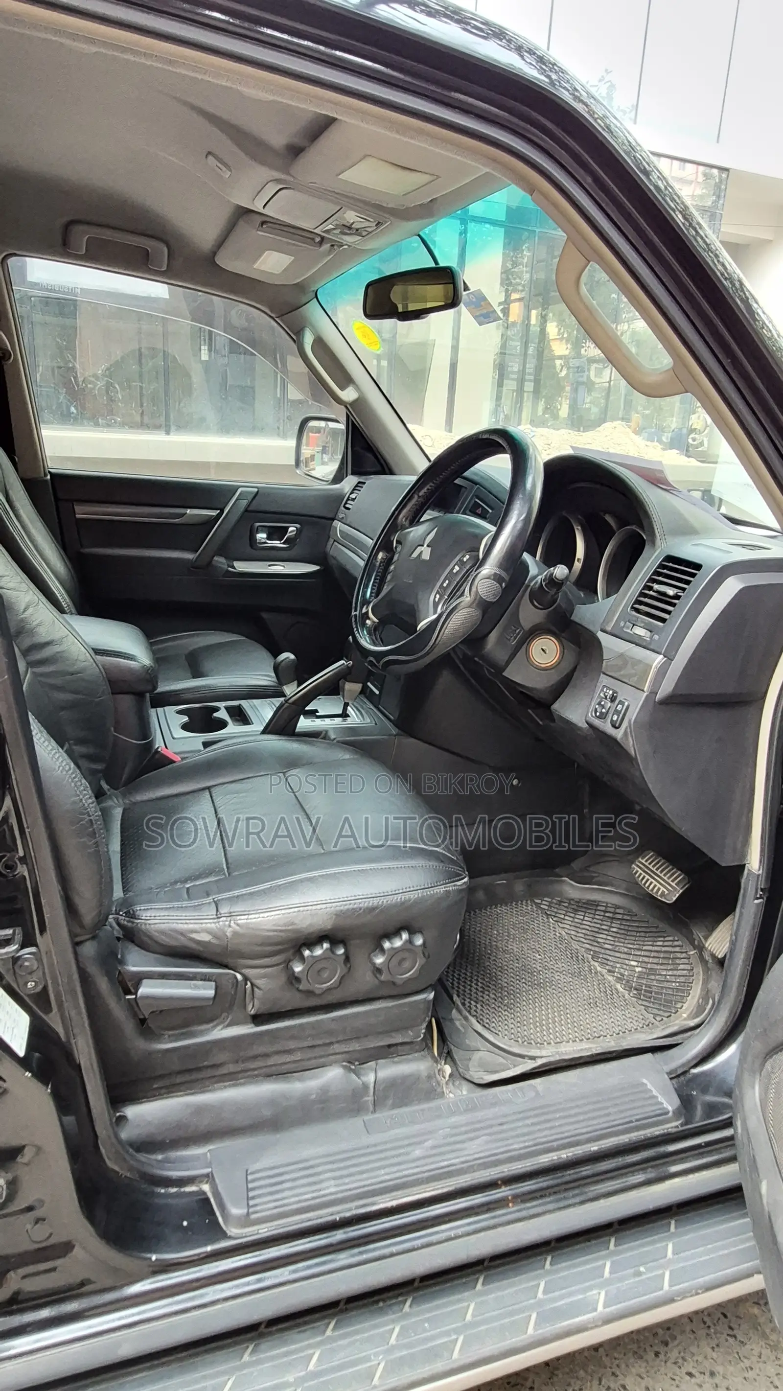 Mitsubishi Pajero 2006 Black