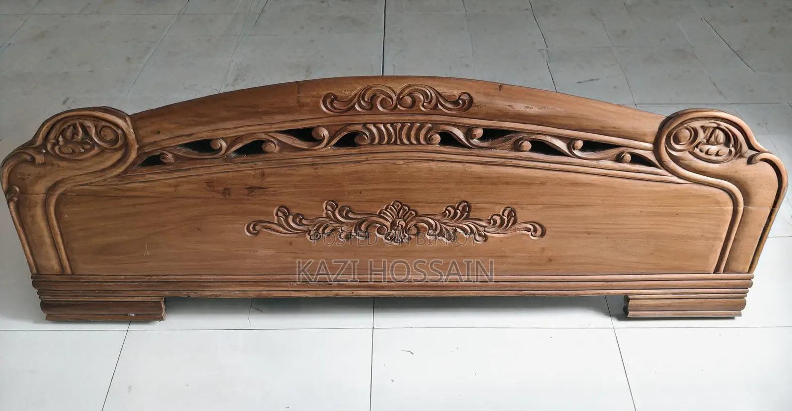 Solid Mahogany Wood Bed – Urgent Sale
